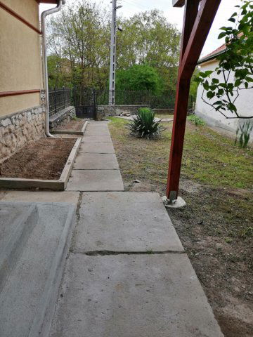 Eladó családi ház, Kácson 25 M Ft, 2 szobás