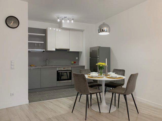 Kiadó téglalakás, albérlet, VIII. kerületben, Corvin sétányon