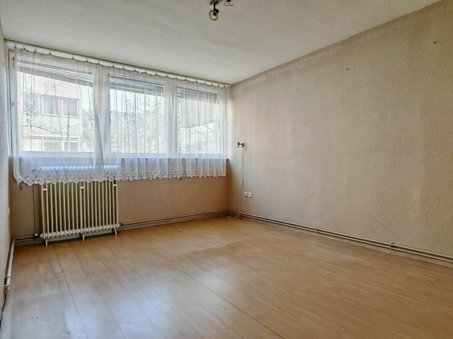 Eladó panellakás, Bélapátfalván 34.9 M Ft, 3 szobás