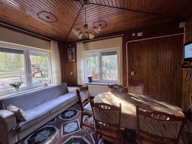 Eladó családi ház, Pécsett 84.99 M Ft, 4 szobás