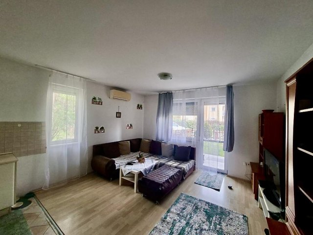 Eladó téglalakás, Dunakeszin 74.7 M Ft, 2 szobás