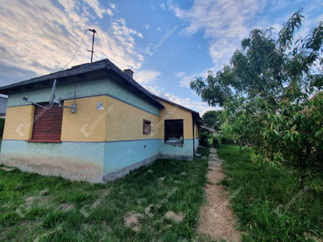 Eladó családi ház, Kálmáncsán 7.5 M Ft, 3 szobás