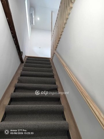 Eladó családi ház, Budapesten, XV. kerületben 64.9 M Ft
