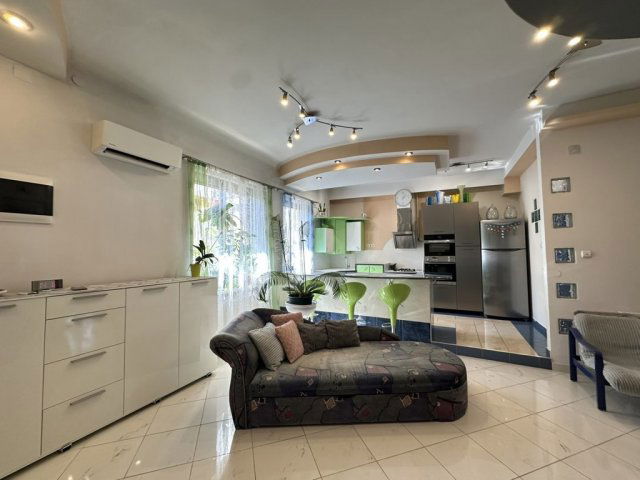 Eladó téglalakás, Budapesten, XX. kerületben 83.9 M Ft, 3 szobás