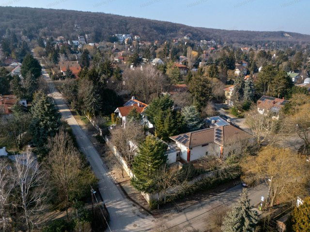 Eladó családi ház, Budapesten, II. kerületben 699.9 M Ft