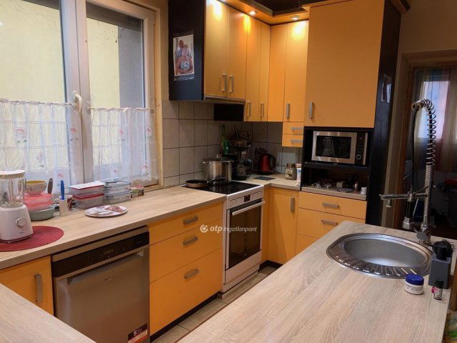 Eladó családi ház, Kajászón 125 M Ft, 4 szobás