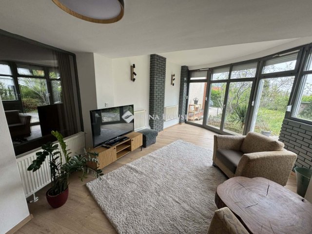 Eladó téglalakás, Pécsett, Szurdok dűlőn 69.9 M Ft, 2 szobás