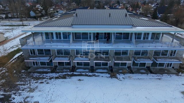 Eladó téglalakás, Balatonmáriafürdőn 54.9 M Ft, 1+1 szobás