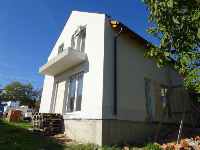 Eladó ikerház, Csopakon 170 M Ft, 5 szobás / költözzbe.hu