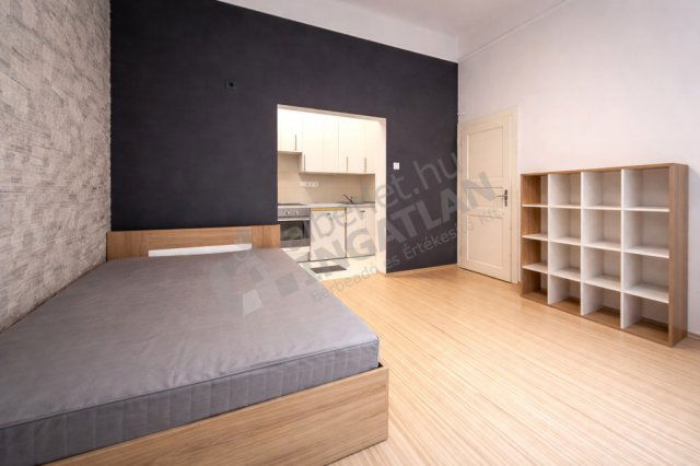 Kiadó téglalakás, albérlet, VIII. kerületben, Práter utcában