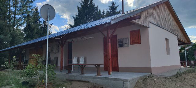 Eladó családi ház, Kecskeméten 40 M Ft, 2 szobás