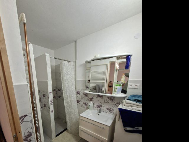 Eladó családi ház, Nagycenken 70 M Ft, 4+1 szobás