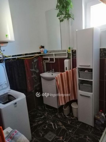 Eladó családi ház, Felsőszentmártonon 26.9 M Ft, 3+1 szobás