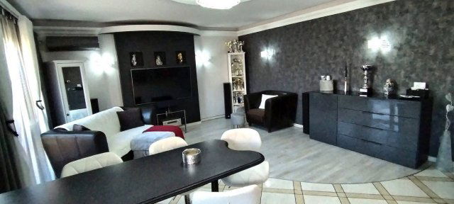 Eladó téglalakás, Székesfehérvárott 68.9 M Ft, 2 szobás