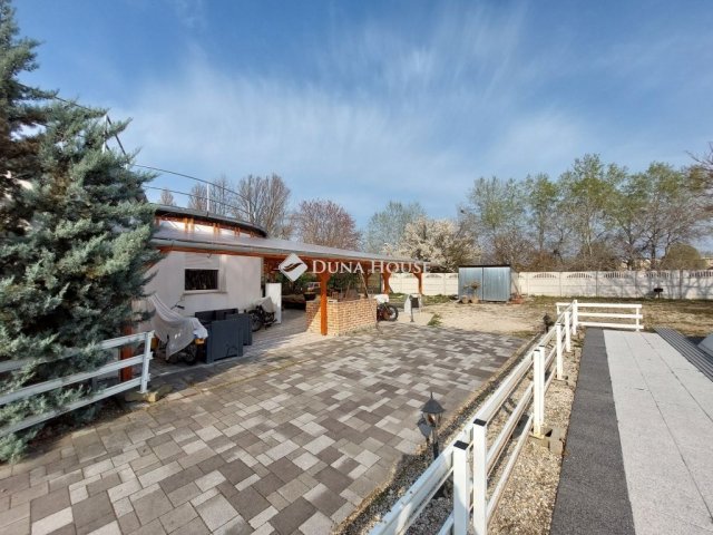 Eladó ipari ingatlan, Baján 399 M Ft / költözzbe.hu