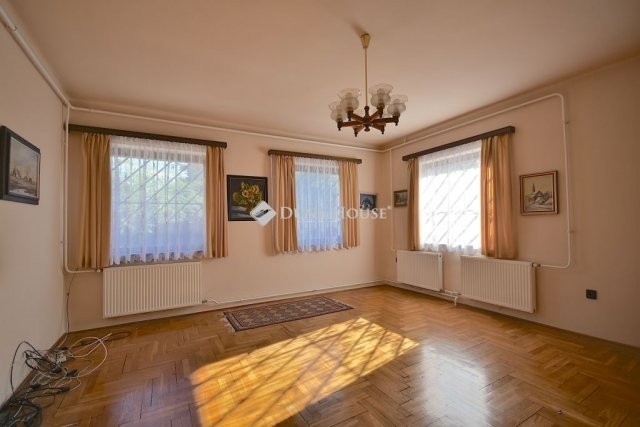 Eladó családi ház, Budapesten, XVI. kerületben 159.9 M Ft