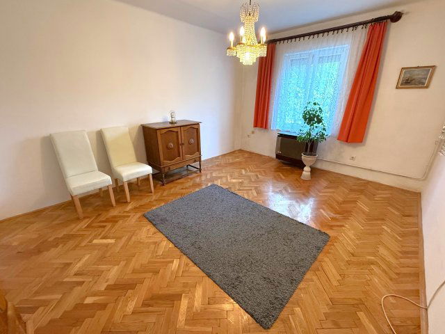 Eladó téglalakás, Pécsett, Feketegyémánt téren 24.9 M Ft