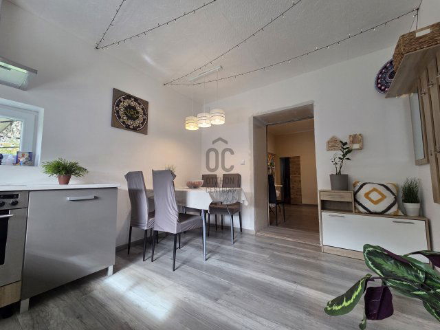 Eladó családi ház, Viszneken 16.581 M Ft, 3 szobás