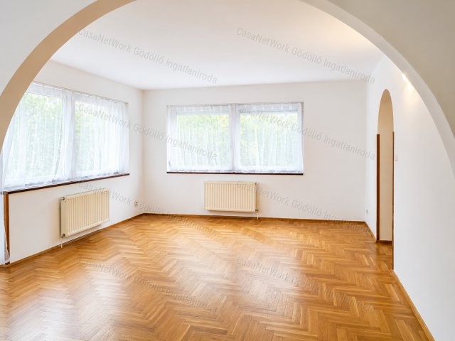 Eladó családi ház, Erdőkertesen 91.9 M Ft, 4 szobás
