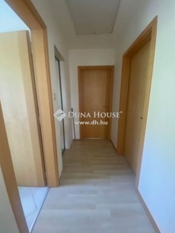 Eladó családi ház, Budapesten, II. kerületben 280.781 M Ft
