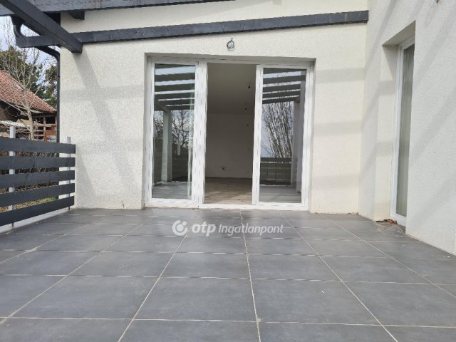 Eladó ikerház, Érden 136 M Ft, 4 szobás / költözzbe.hu