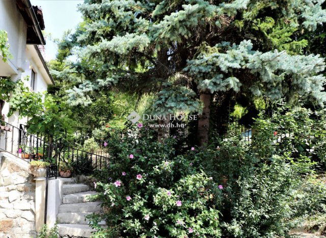 Eladó családi ház, Budapesten, II. kerületben 419 M Ft, 6 szobás