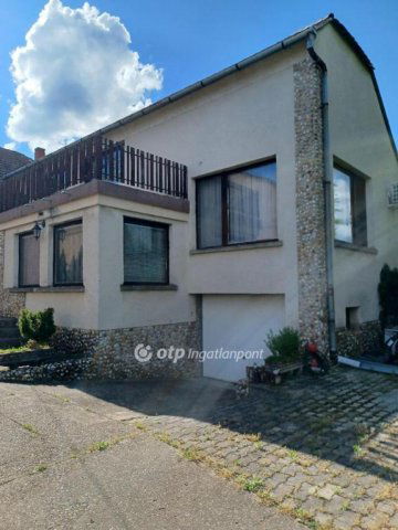 Eladó téglalakás, Jánosházán 59 M Ft, 3+3 szobás