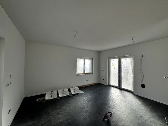 Eladó családi ház, Nagykozáron 109.9 M Ft, 4 szobás