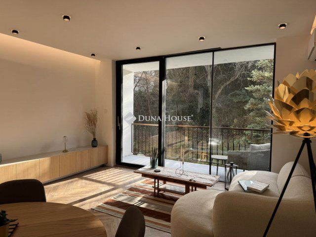 Eladó téglalakás, Budapesten, II. kerületben, Zöldlomb utcában