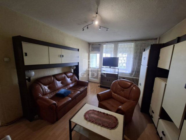 Eladó panellakás, Kecskeméten 44.9 M Ft, 2+1 szobás