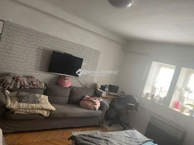 Eladó családi ház, Budaörsön 59.9 M Ft, 2 szobás