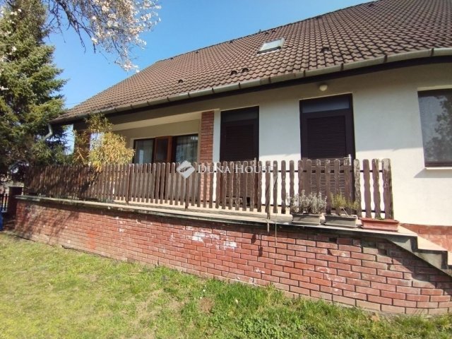 Eladó családi ház, Gárdonyban 108 M Ft, 6 szobás