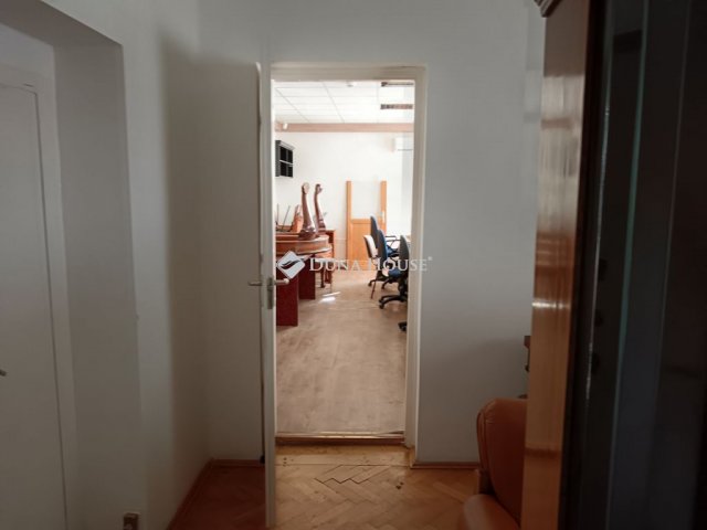 Eladó iroda, Tápiószőlősön 45 M Ft, 1 szobás
