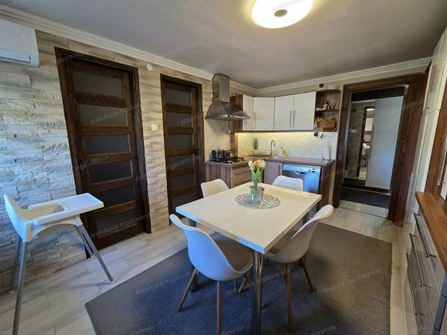 Eladó családi ház, Eleken 37.49 M Ft, 2 szobás