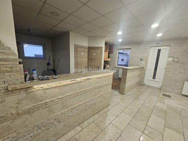 Eladó ipari ingatlan, Szigetszentmiklóson 890 M Ft