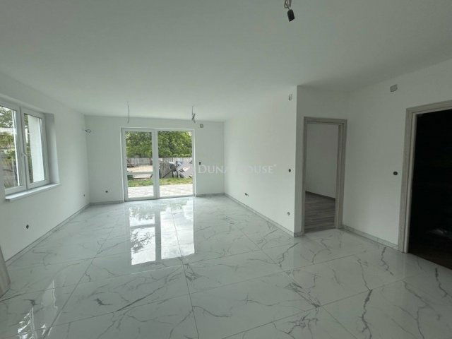 Eladó ikerház, Vasadon 76.9 M Ft, 5 szobás / költözzbe.hu