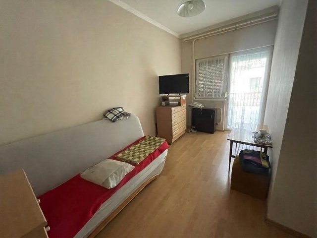 Eladó családi ház, Vácon 99.99 M Ft, 3 szobás