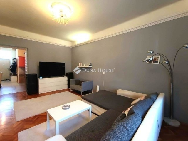 Eladó téglalakás, Budapesten, IX. kerületben 66.9 M Ft, 2 szobás