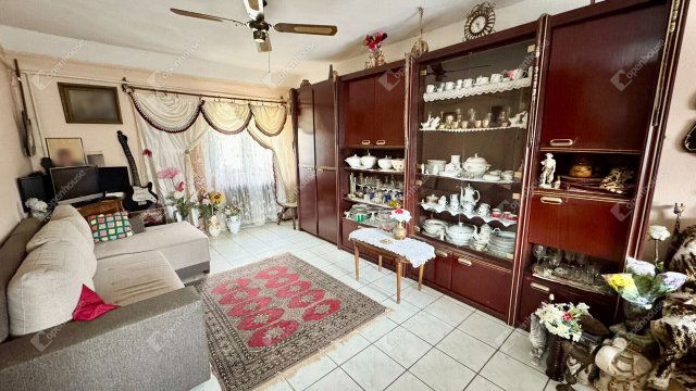 Eladó családi ház, Miskolcon 34.99 M Ft, 6 szobás