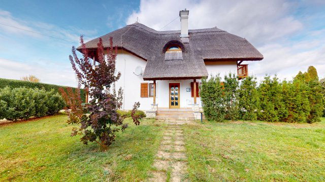 Eladó sorház, Cserszegtomajon 99.5 M Ft, 5 szobás