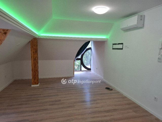 Kiadó iroda, Siófokon 250 E Ft / hó / költözzbe.hu