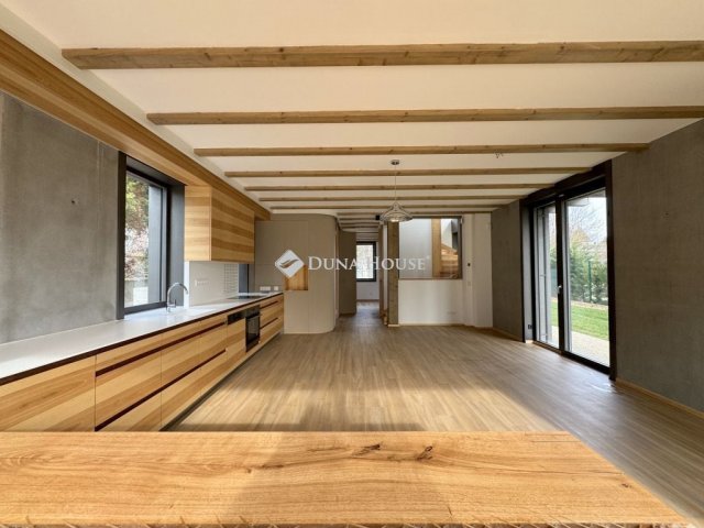 Kiadó családi ház, albérlet, Budapesten, II. kerületben