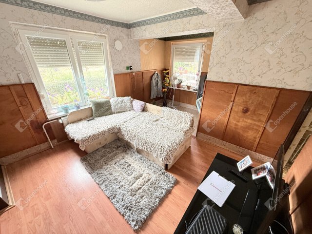 Eladó családi ház, Emődön 39.99 M Ft, 5 szobás