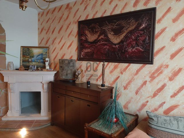 Eladó panellakás, Veszprémben 53.9 M Ft, 3 szobás