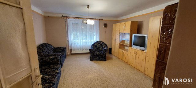 Eladó családi ház, Bujon 11.79 M Ft, 2+1 szobás