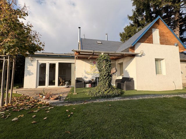 Eladó családi ház, XXI. kerületben, Szentmiklósi úton