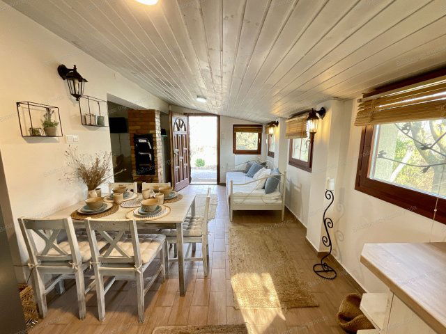 Eladó nyaraló, Balatonendréden 35 M Ft, 2 szobás