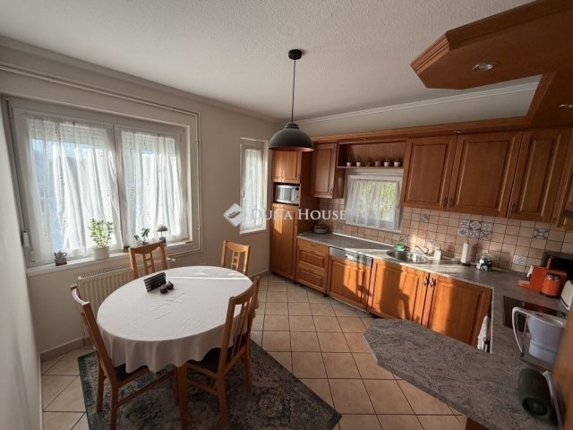 Eladó téglalakás, Budapesten, XVI. kerületben 84 M Ft, 2 szobás