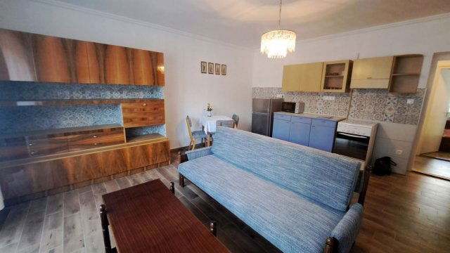 Kiadó téglalakás, albérlet, Debrecenben 250 E Ft / hó, 3 szobás