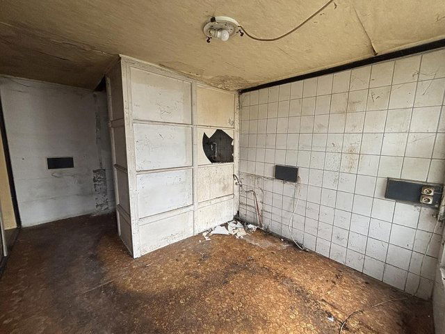Eladó családi ház, Budapesten, III. kerületben 38.9 M Ft